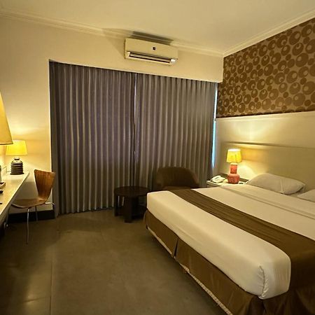 Bali World Hotel Bandung Exterior photo