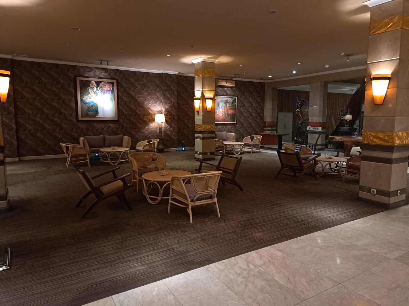 Bali World Hotel Bandung Exterior photo