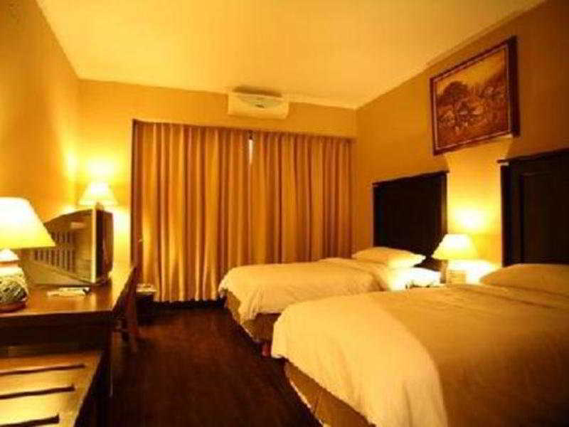 Bali World Hotel Bandung Exterior photo